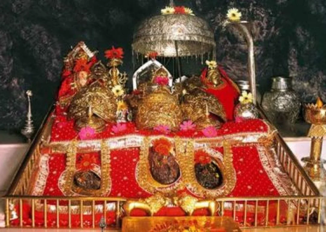 maa-vaishno-devi-darshan-p8wavda2bhceklupnmyxll06zbbiau5xqgub3hf3vy-qqw4u1hjfl3qtf1p10lmtdd1gzi59m1pzgx6dfy0w0